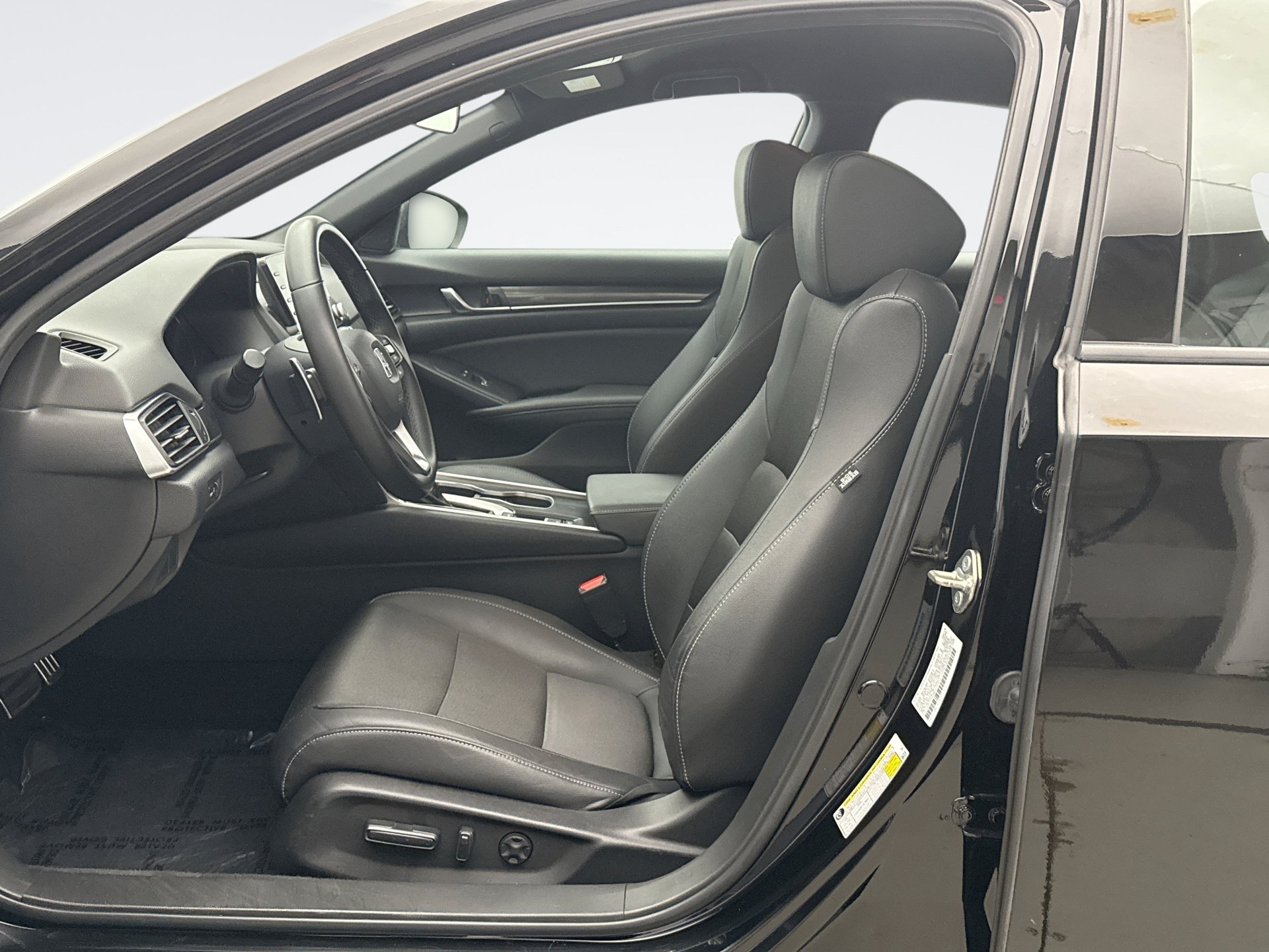 Used 2019 Honda Accord Sport image 11