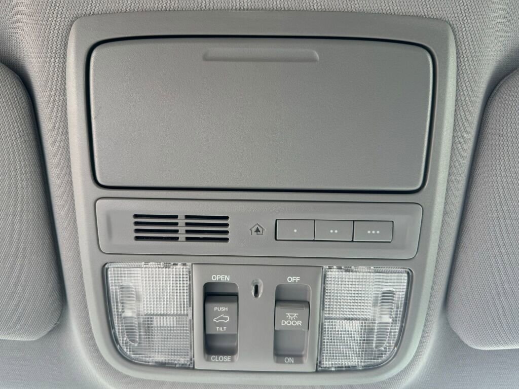 Used 2021 Honda CR-V EX-L image 32