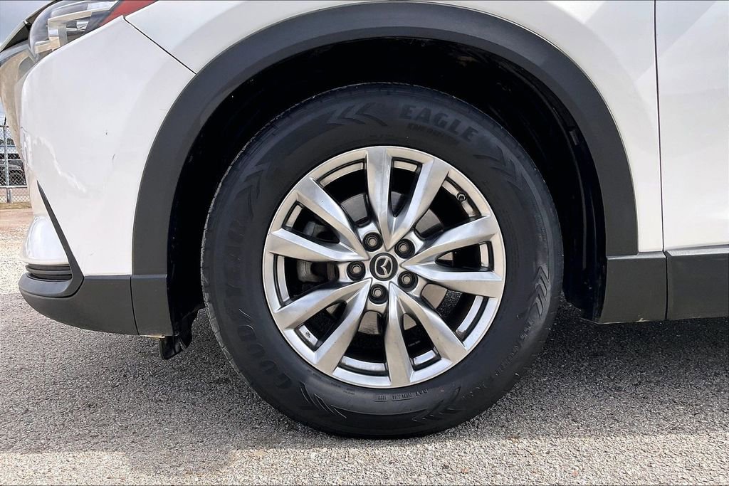 Used 2018 MAZDA CX-9 Touring image 35