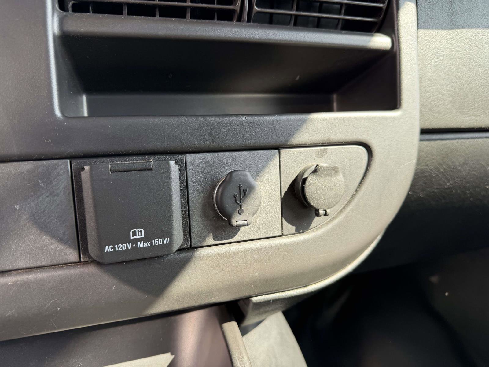 Used 2019 Chevrolet Express 2500 w/ Driver Convenience Package RWD image 25