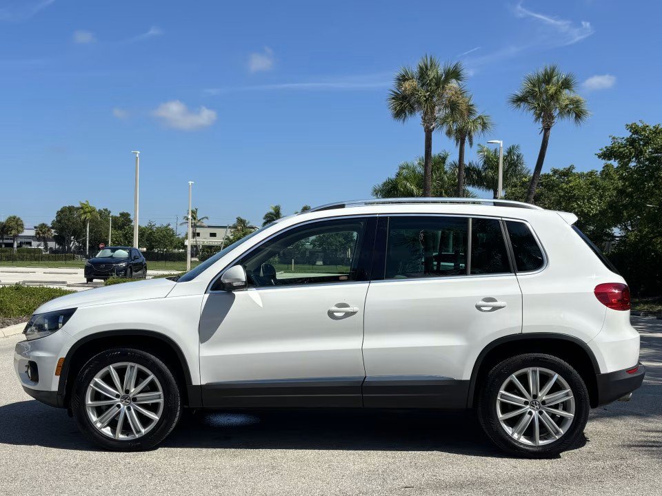 Used 2014 Volkswagen Tiguan SE FWD image 9