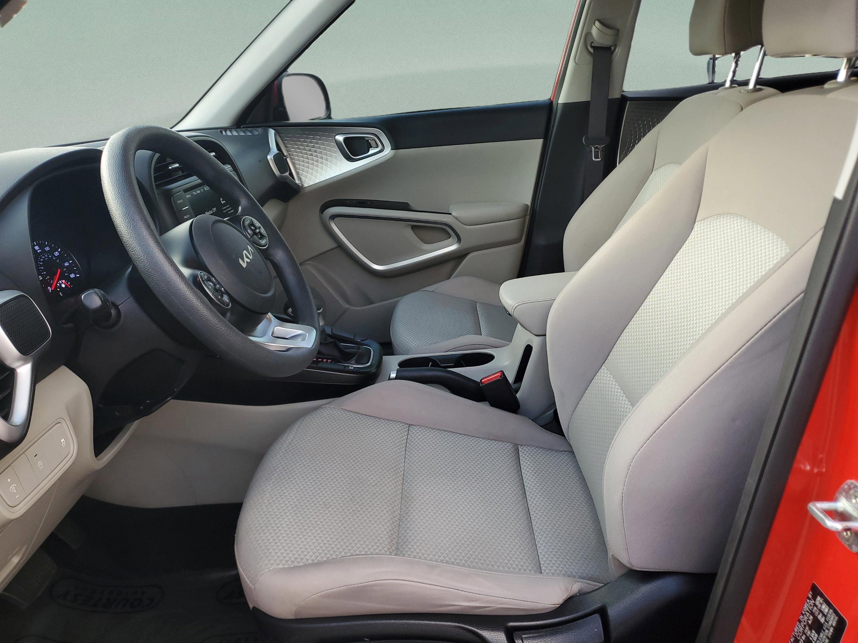 Certified 2022 Kia Soul LX image 18