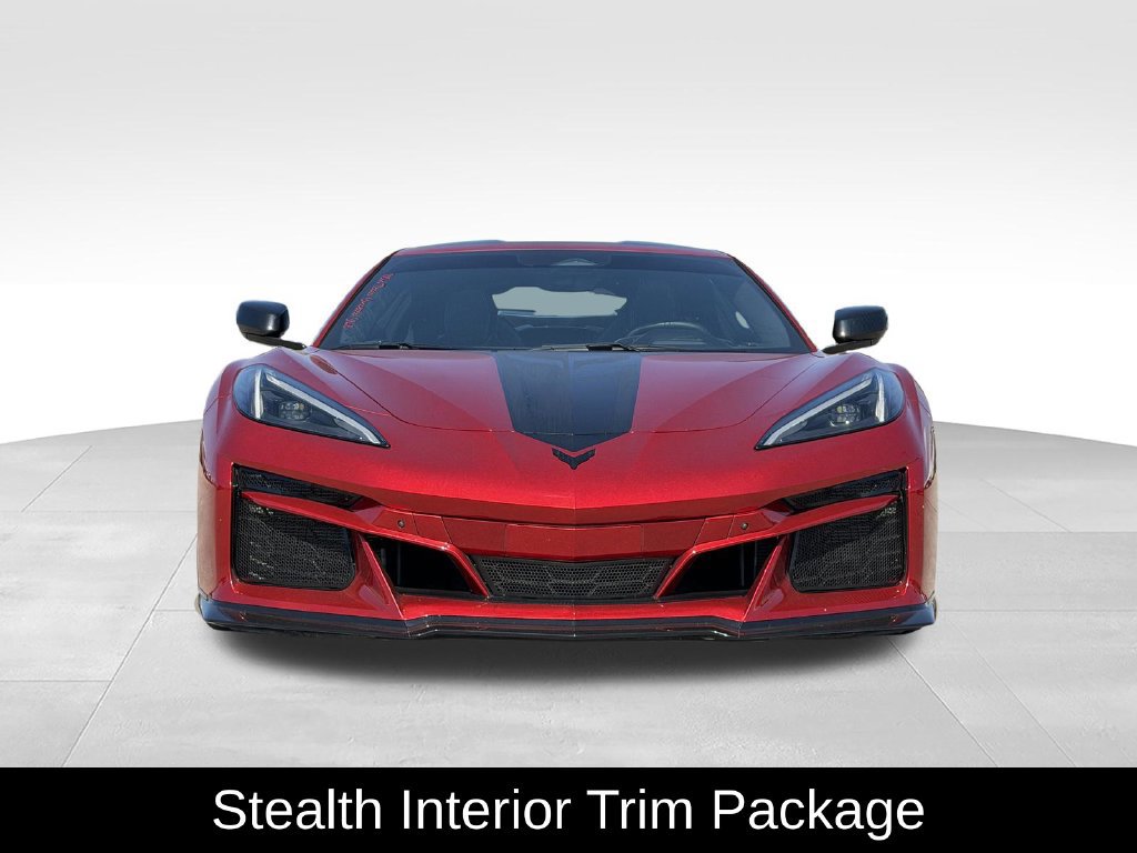 Used 2025 Chevrolet Corvette E-Ray w/ Stealth Interior Trim Package AWD/4WD image 4