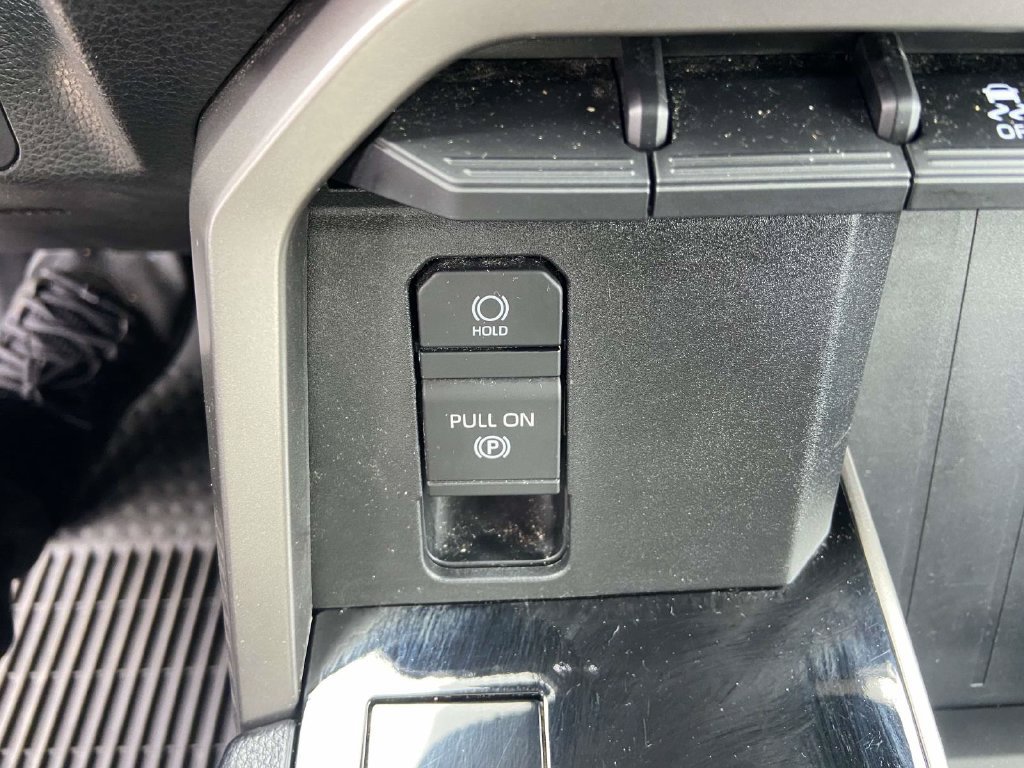 Used 2023 Toyota Tundra SR5 w/ SR5 Convenience Package AWD/4WD image 23