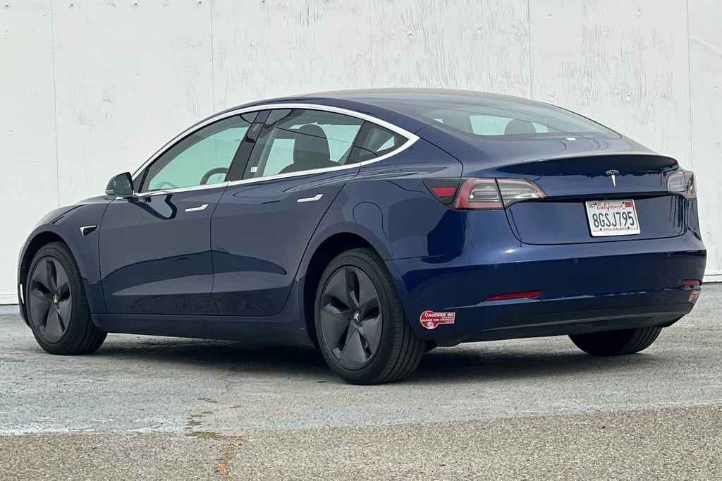 Used 2018 Tesla Model 3 Long Range RWD image 5