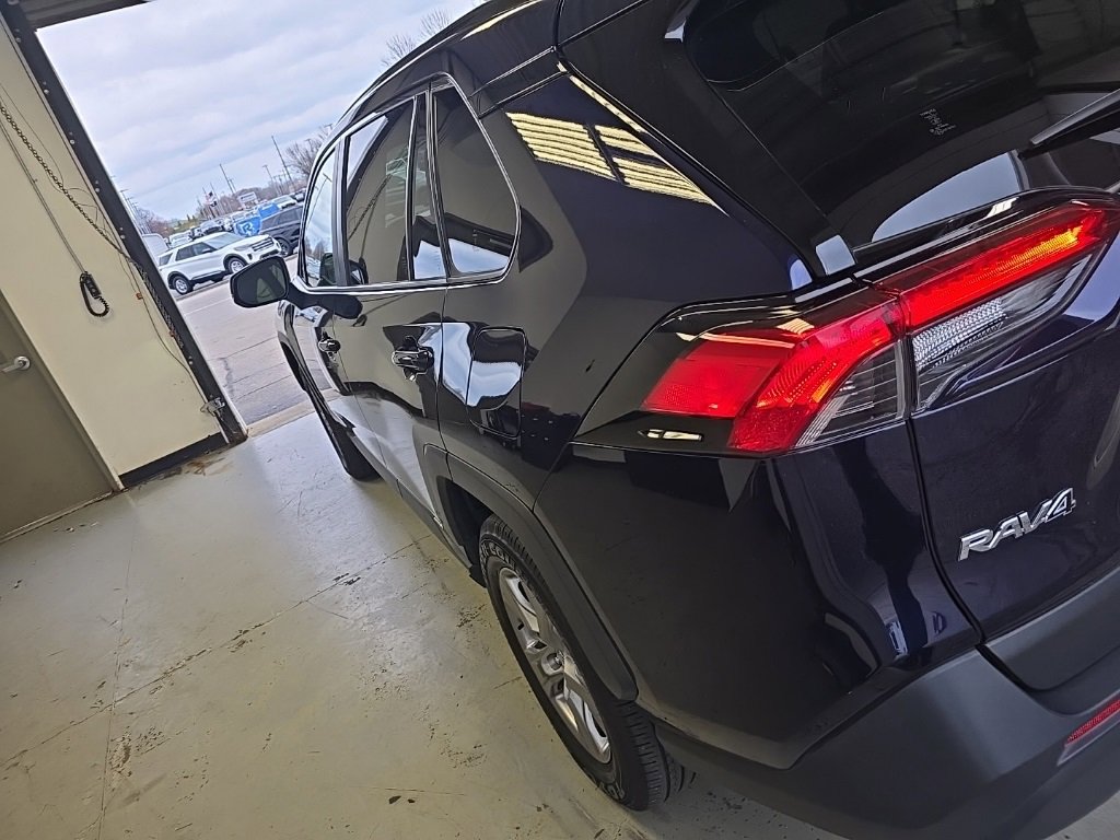 Used 2023 Toyota RAV4 XLE image 3