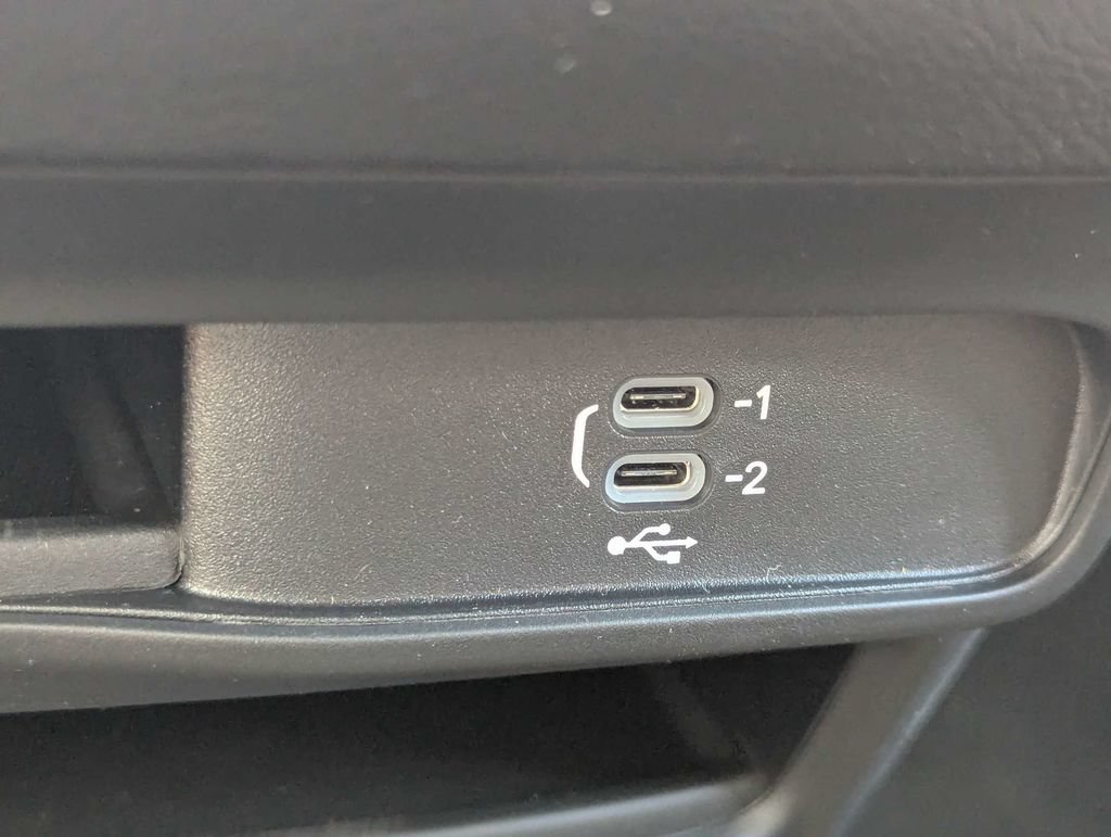 New 2027 Chrysler Pacifica Select w/ Family Tech Group FWD image 21