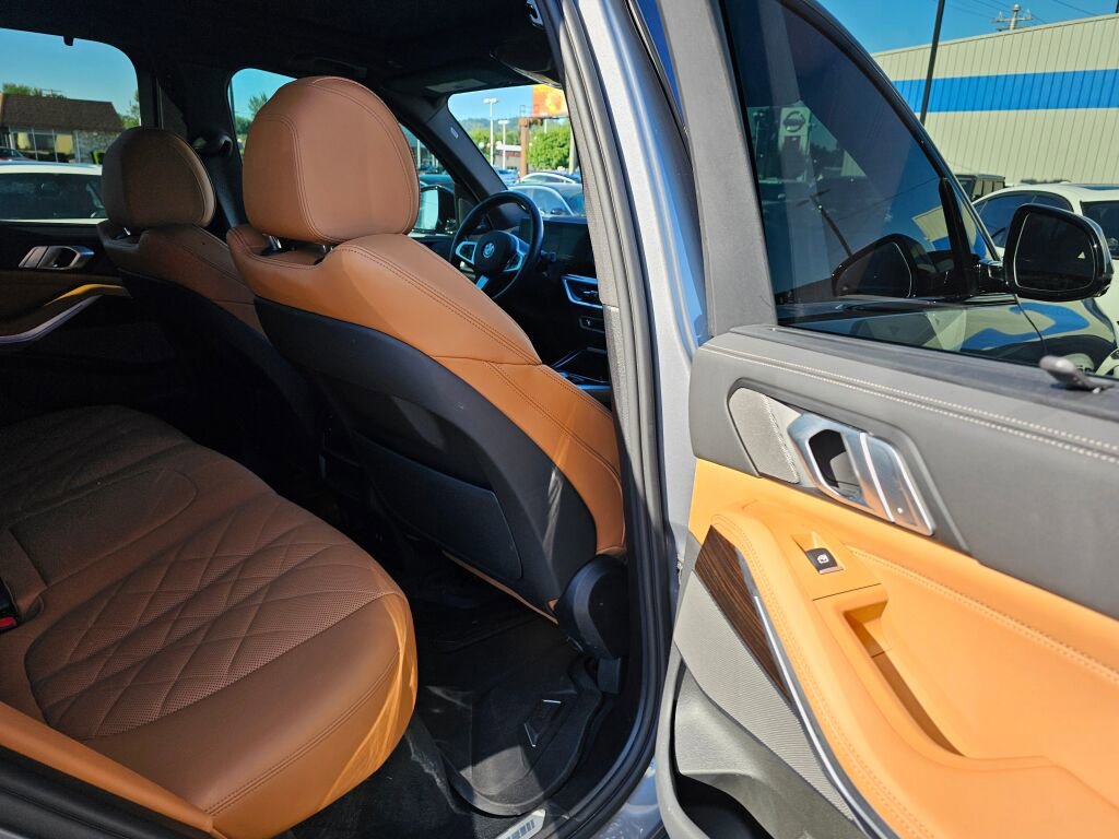 Used 2024 BMW X5 xDrive40i image 13