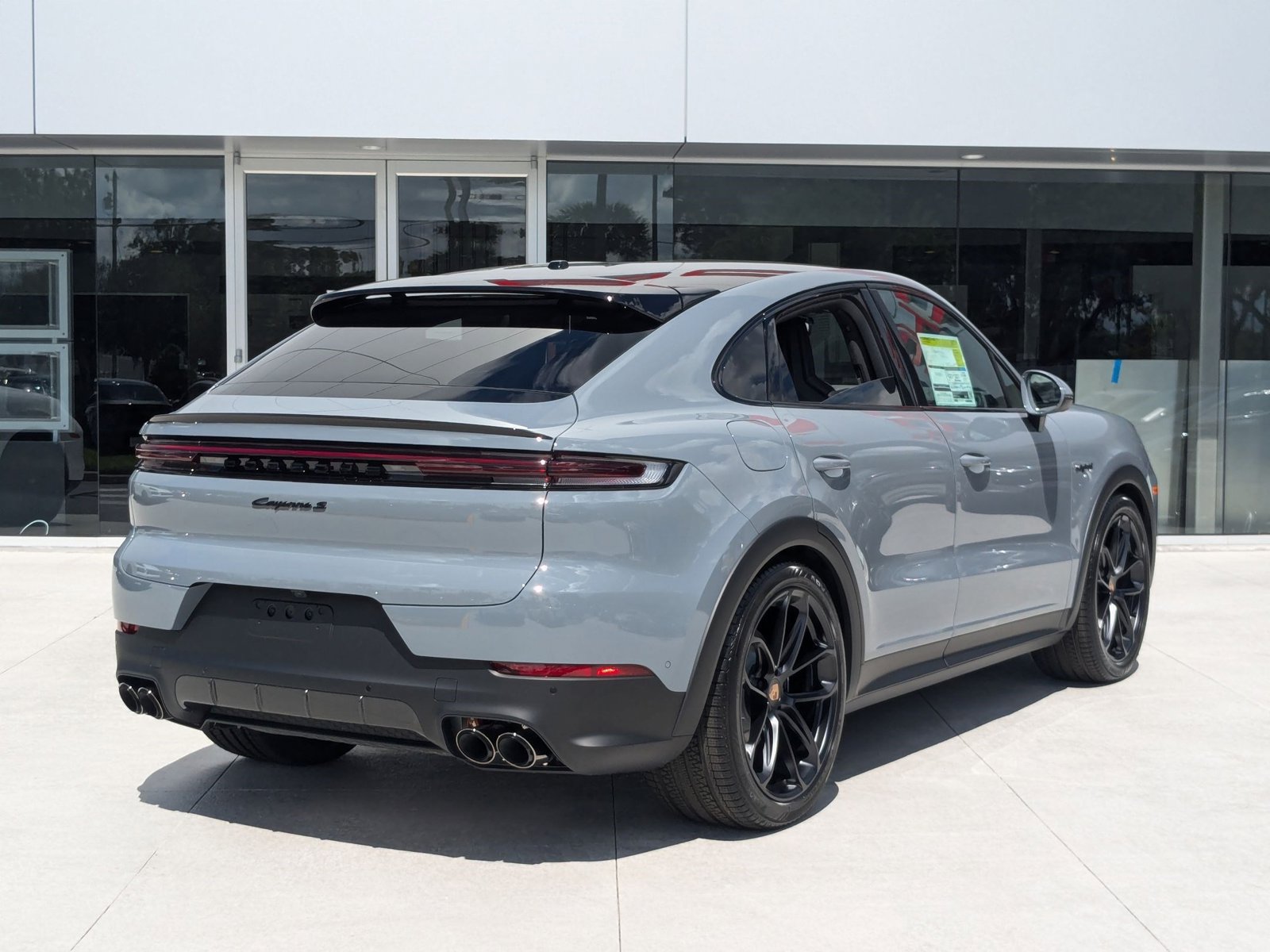 New 2025 Porsche Cayenne S AWD/4WD image 9