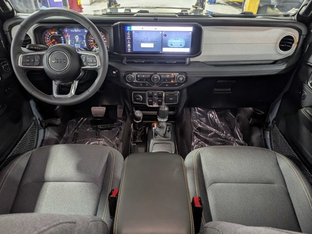 Certified 2026 Jeep Wrangler Unlimited Sahara AWD/4WD image 15