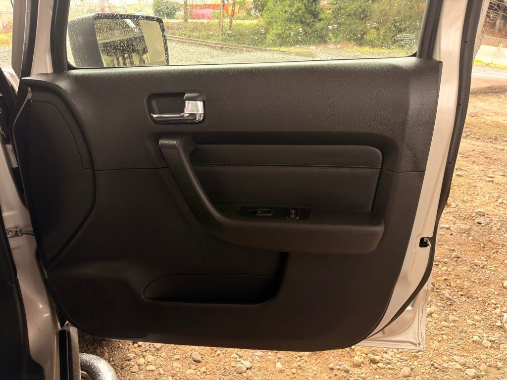 Used 2007 HUMMER H3 image 29