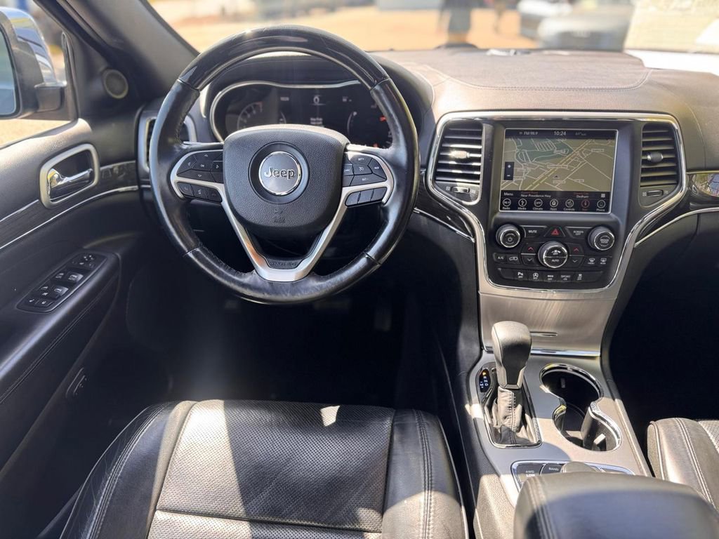 Used 2018 Jeep Grand Cherokee Overland AWD/4WD image 20
