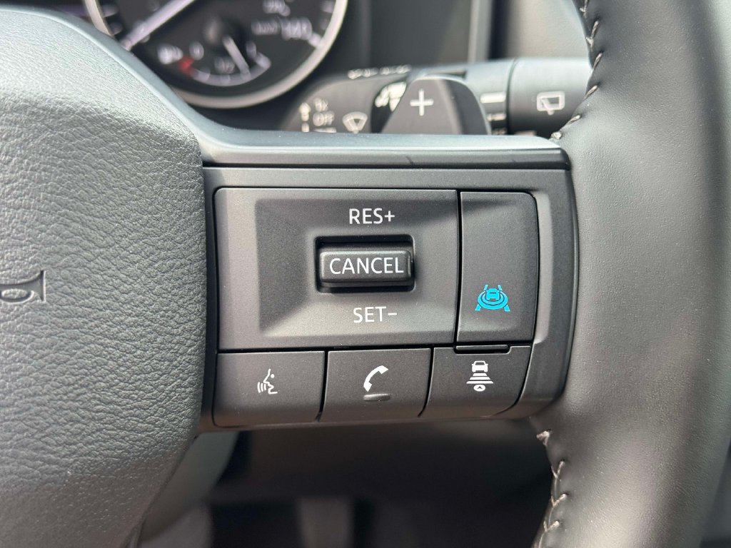 Certified 2026 Nissan Rogue SV AWD/4WD image 21