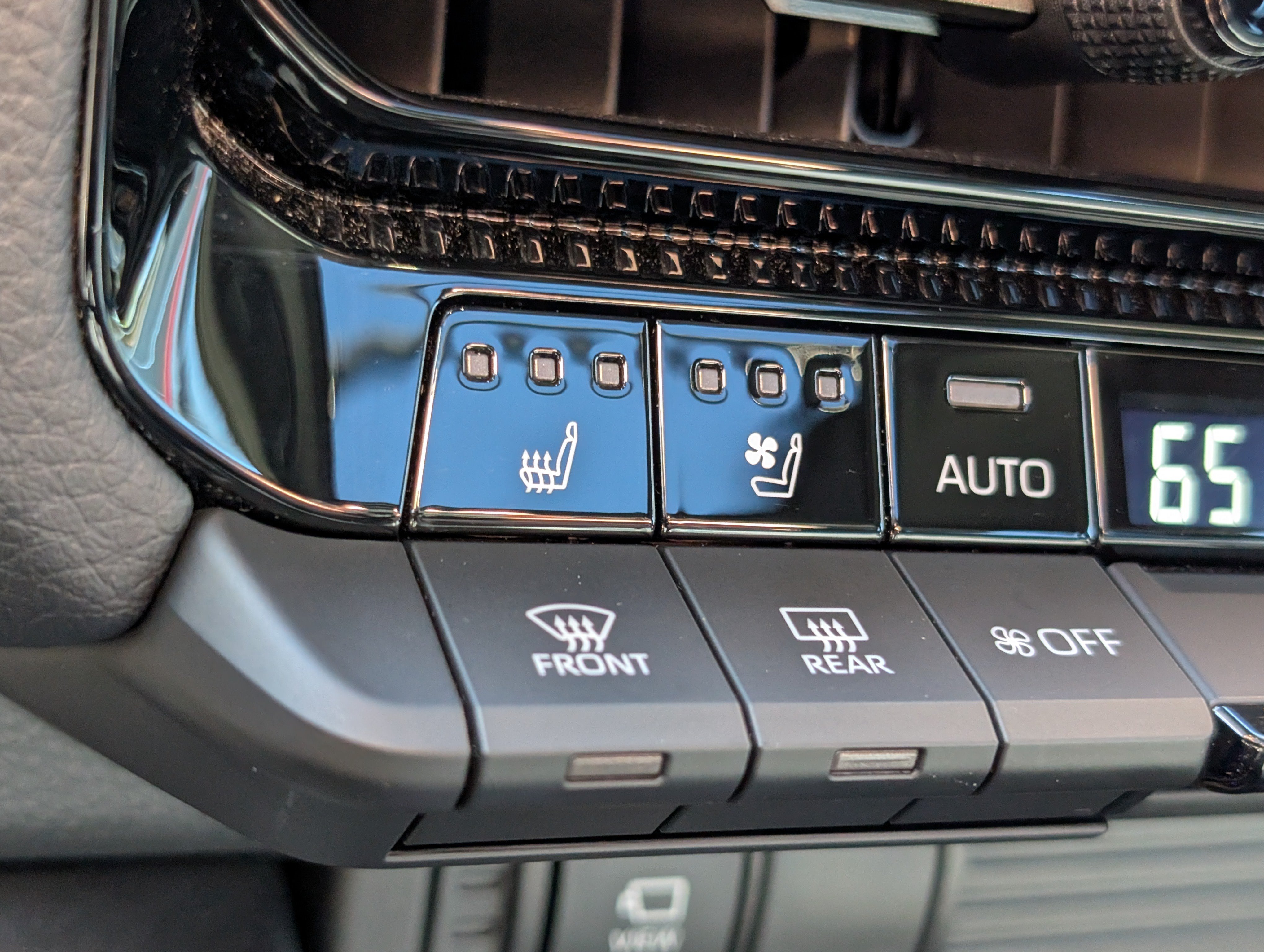 Used 2024 Toyota Land Cruiser AWD/4WD image 31
