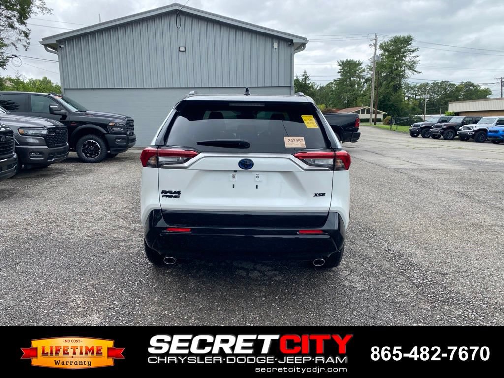 Used 2023 Toyota RAV4 XSE w/ Weather Package AWD/4WD image 6