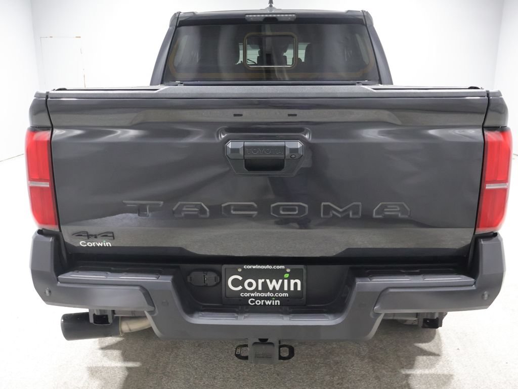 Used 2025 Toyota Tacoma TRD Off-Road w/ TRD Off Road Upgrade Package AWD/4WD video 3