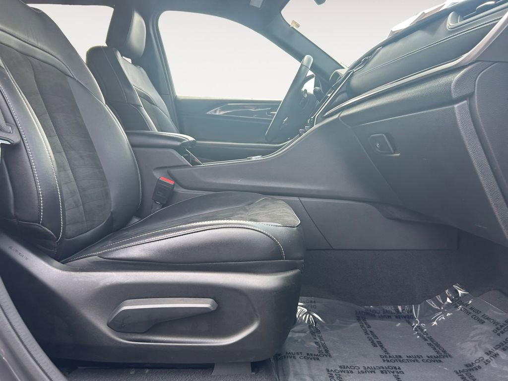 Used 2022 Jeep Grand Cherokee L Altitude image 10