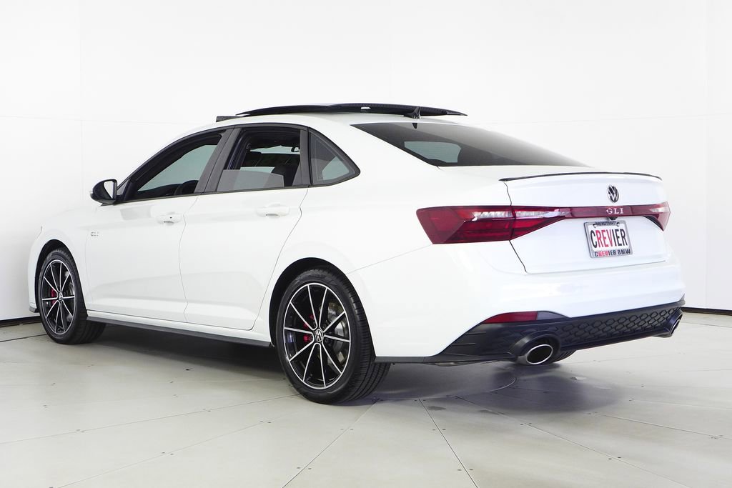 Used 2025 Volkswagen Jetta GLI Autobahn image 9