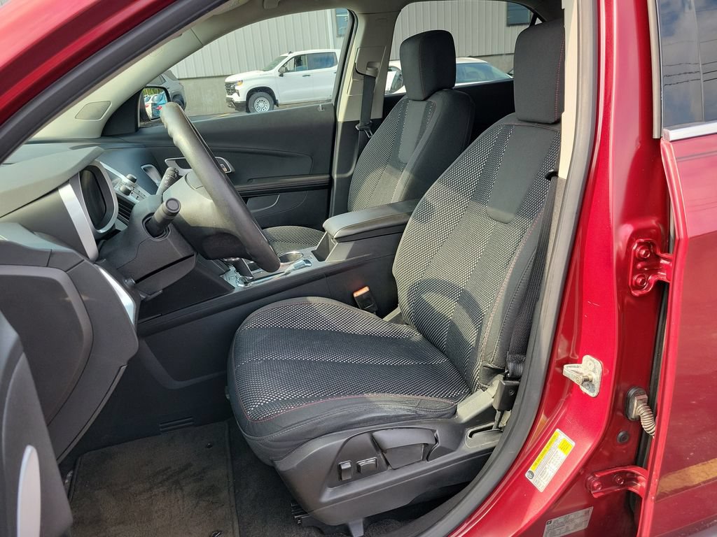 Used 2010 Chevrolet Equinox LT FWD image 18