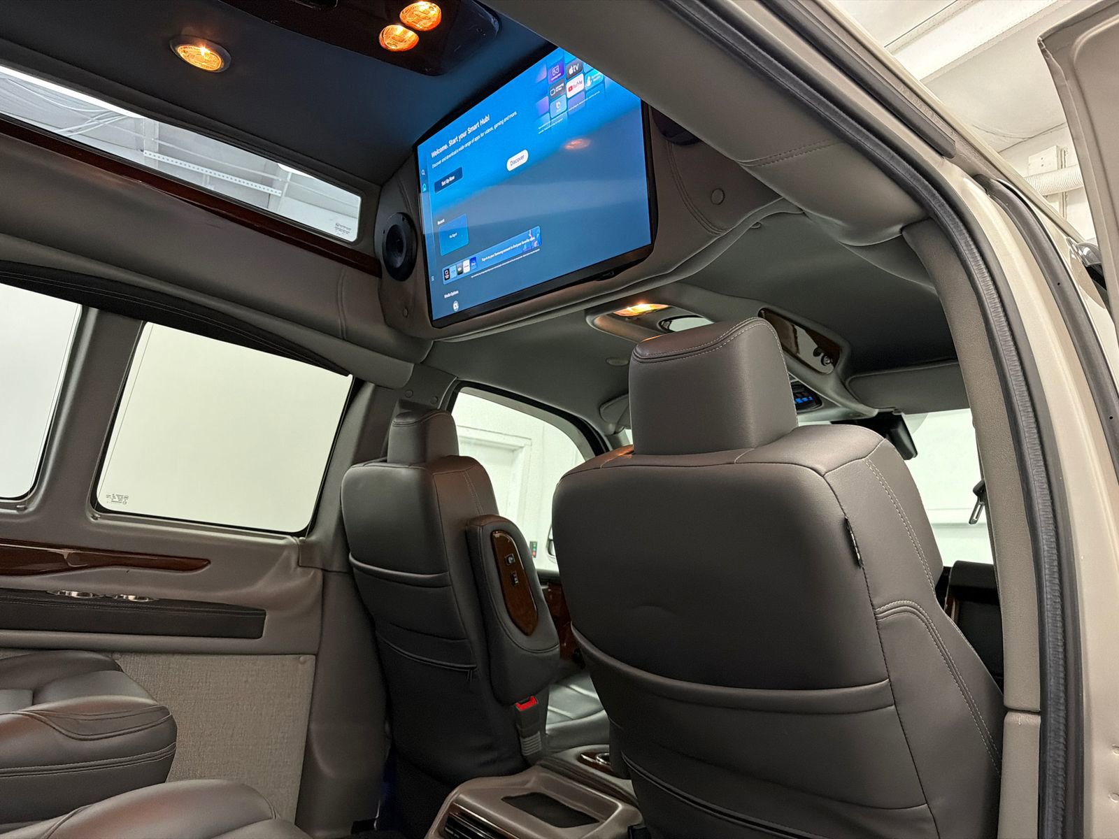 Used 2021 Chevrolet Express 2500 LS w/ Enhanced Convenience Package RWD image 16