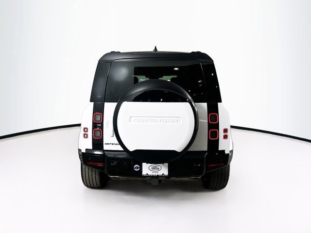 New 2026 Land Rover Defender 110 X-Dynamic SE image 6