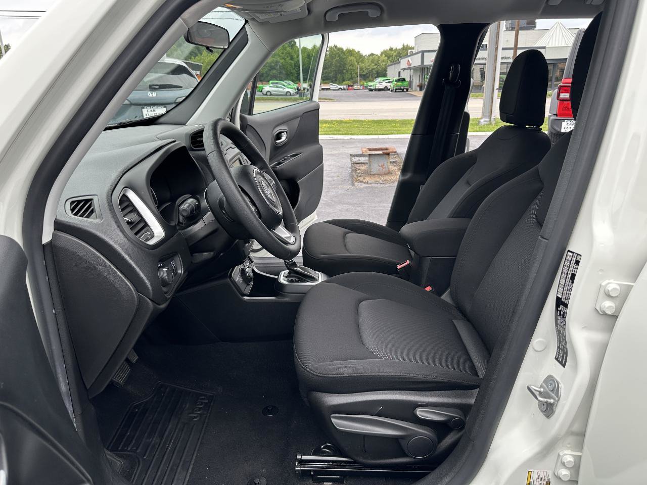 Used 2019 Jeep Renegade Sport AWD/4WD image 25