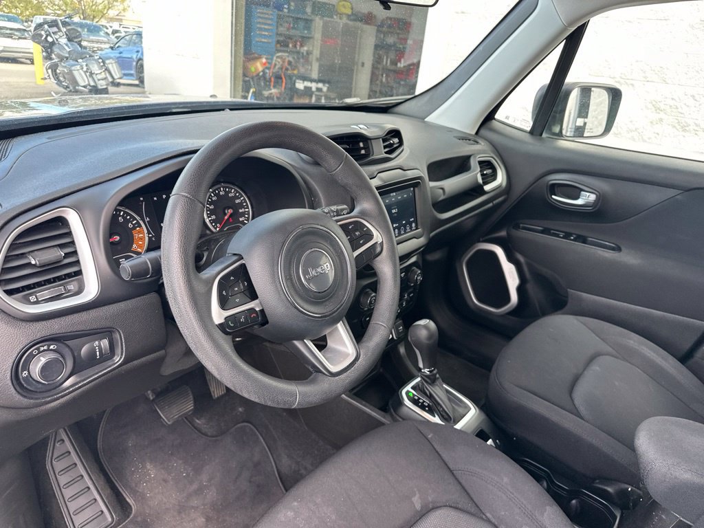 Used 2020 Jeep Renegade Sport w/ UConnect 7.0 Group AWD/4WD image 13
