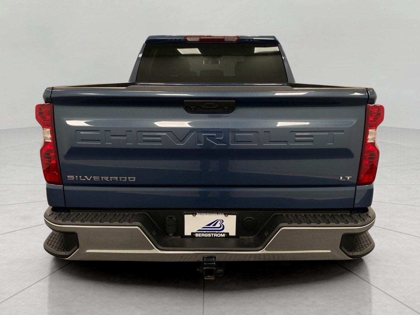 Used 2024 Chevrolet Silverado 1500 LT AWD/4WD image 35