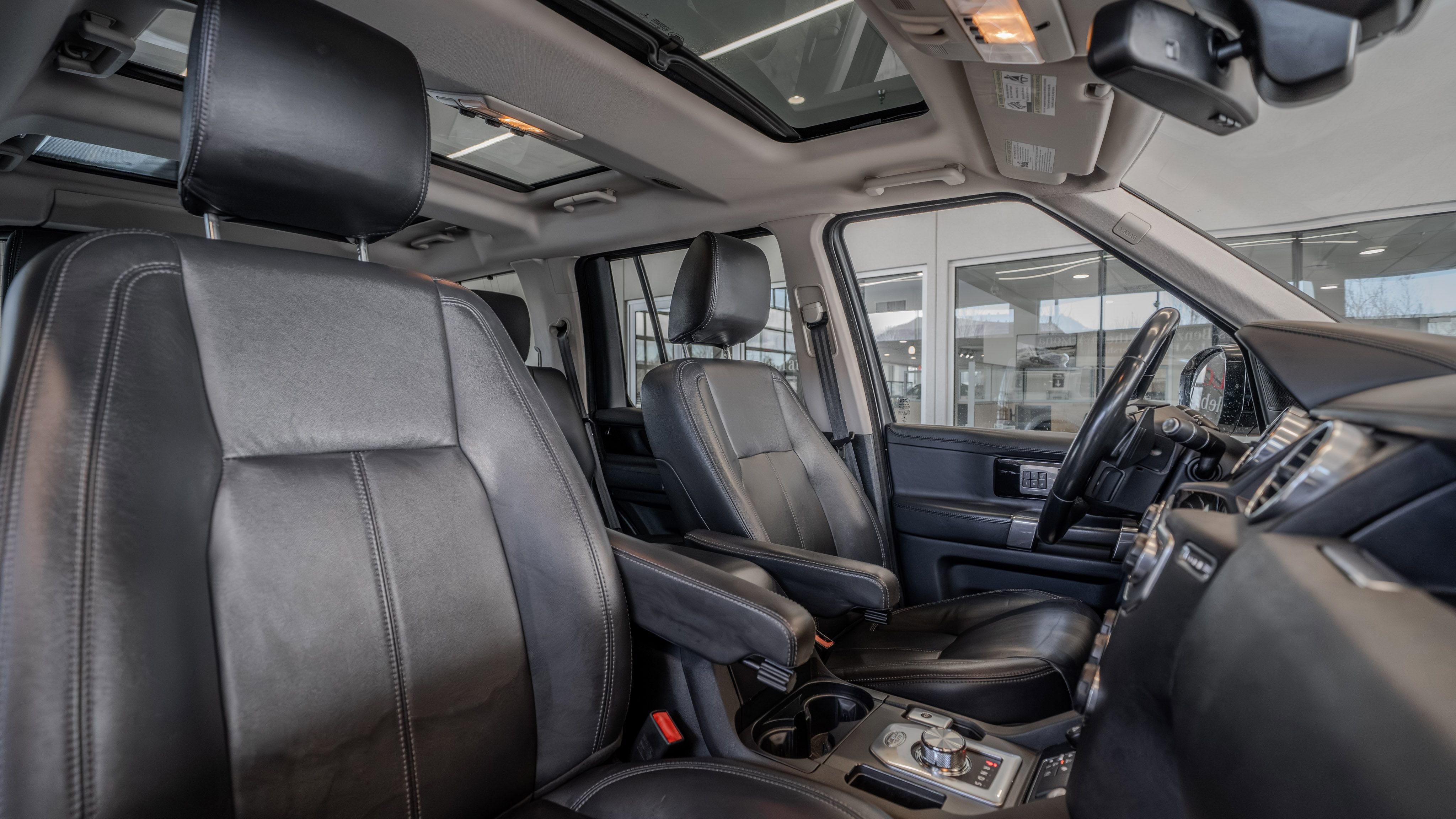 Used 2015 Land Rover LR4 HSE LUX image 29