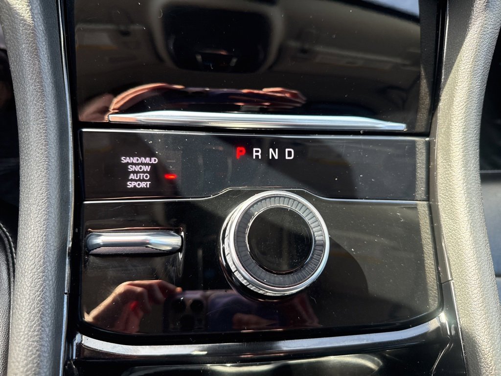 Used 2023 Jeep Grand Cherokee L Limited w/ Black Appearance Package image 34