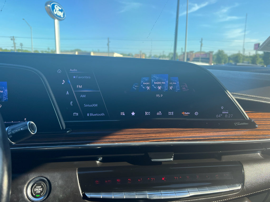 Used 2022 Cadillac Escalade Premium Luxury w/ LPO, Radiant Package RWD image 32