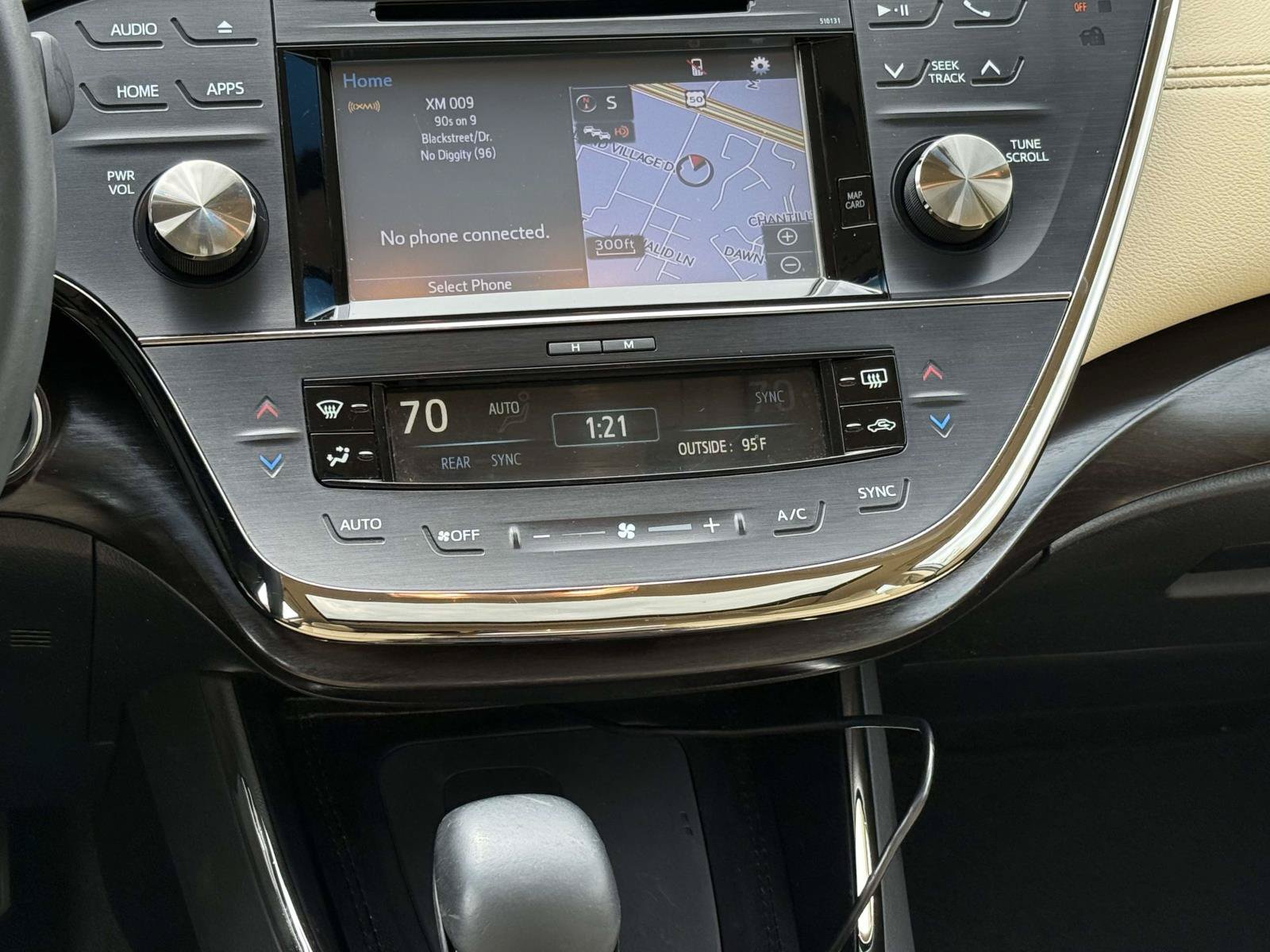 Used 2016 Toyota Avalon Limited FWD image 18