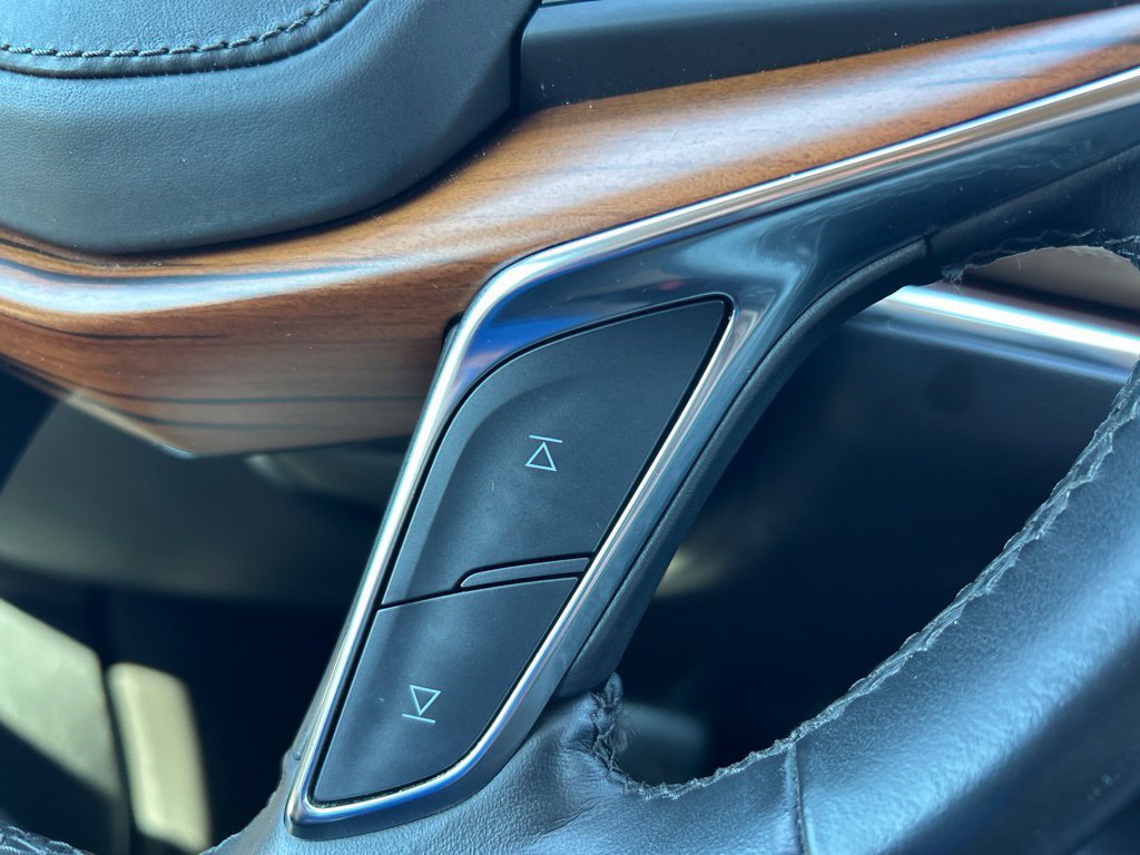Used 2019 Cadillac XT5 Platinum AWD/4WD image 32
