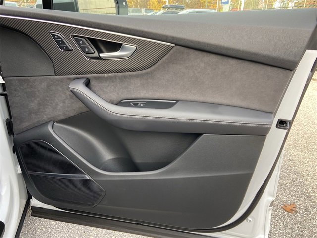 Used 2025 Audi SQ7 Prestige w/ Prestige Package image 29