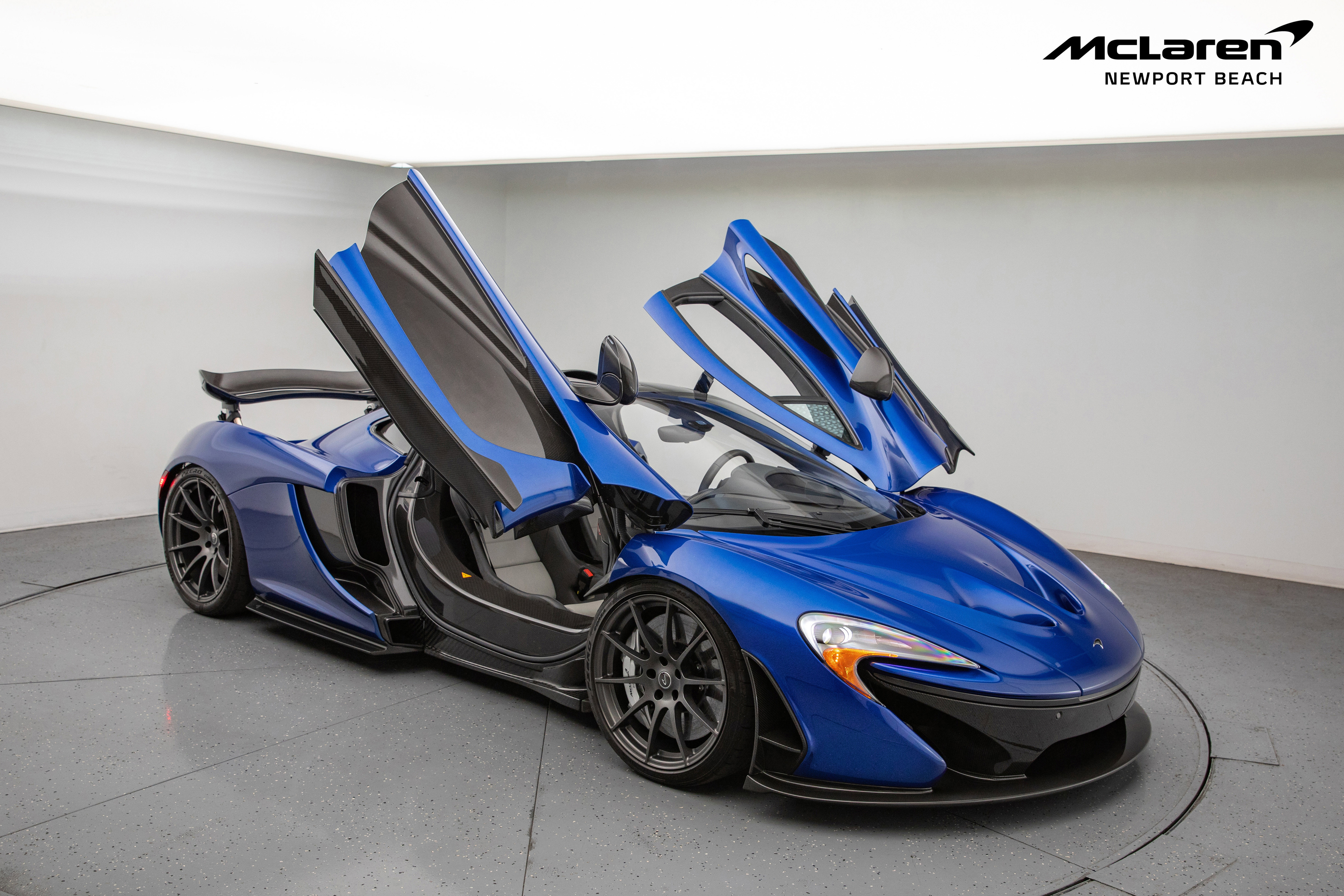 Used 2014 McLaren P1 image 35