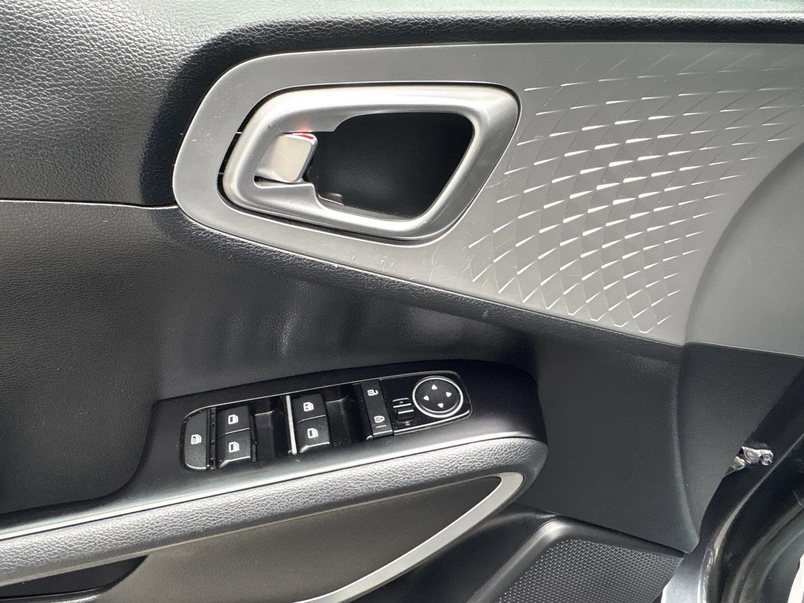 Used 2022 Kia Soul LX w/ Technology Package image 18