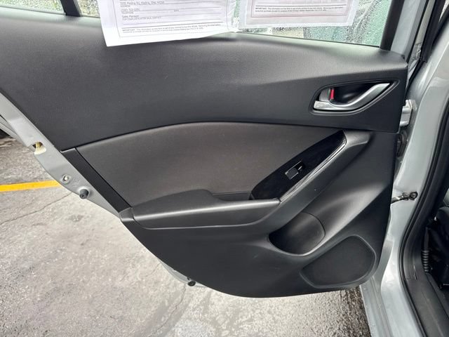 Used 2017 MAZDA MAZDA3 Sport w/ Preferred Equipment Package FWD image 17