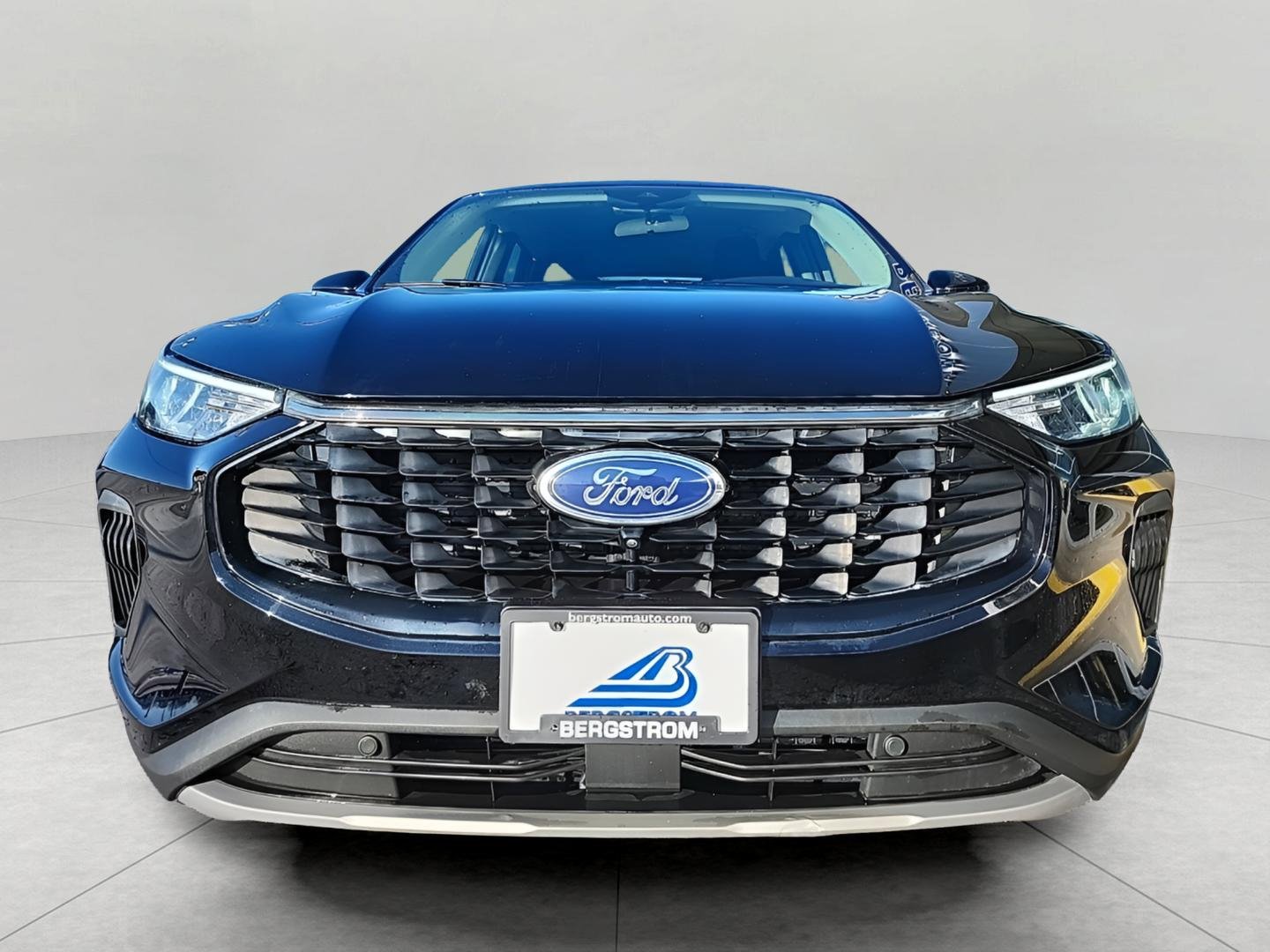 Certified 2023 Ford Escape Active w/ Tech Pack #2 image 3