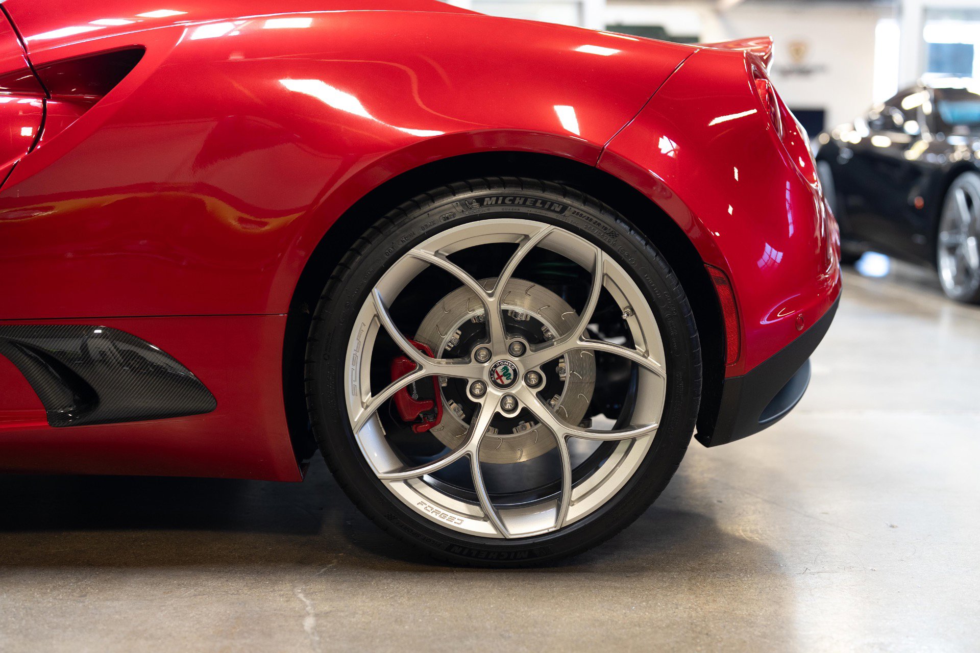 Used 2018 Alfa Romeo 4C Spider w/ Convenience Group - Spider image 31