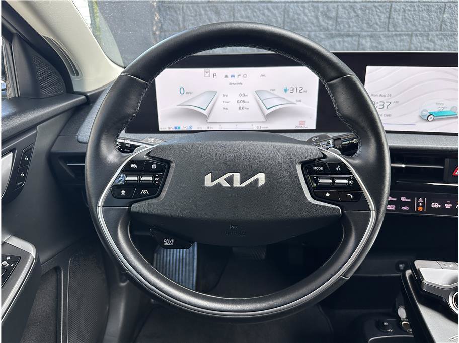 Used 2024 Kia EV6 Light AWD/4WD image 19