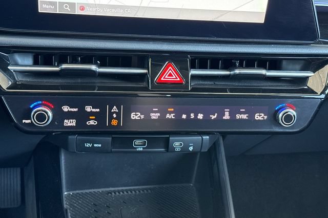 Certified 2024 Kia Niro Wind FWD image 28