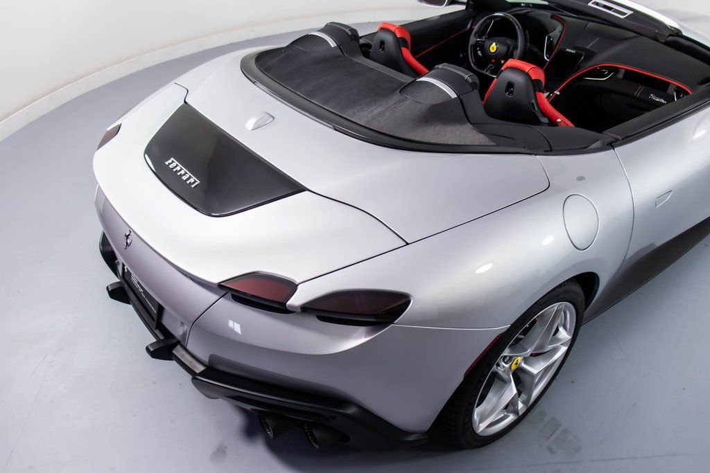 Certified 2025 Ferrari Roma Spider image 20