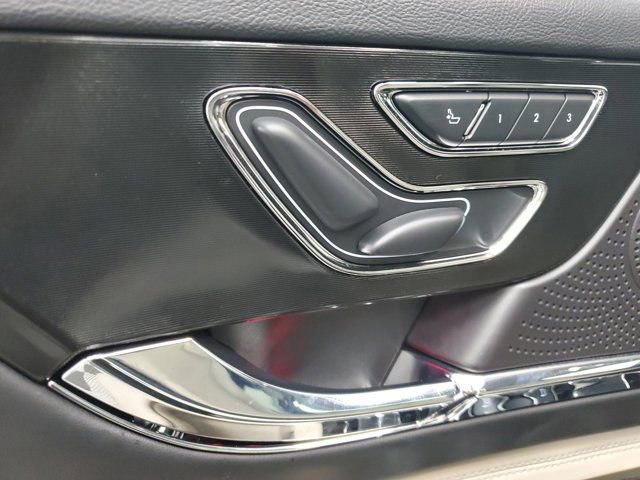 Used 2025 Lincoln Corsair Grand Touring image 17