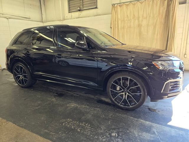 Used 2021 Audi Q7 3.0T Prestige w/ Prestige Package AWD/4WD image 6
