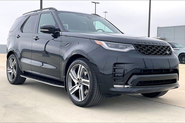 New 2026 Land Rover Discovery Dynamic SE image 2