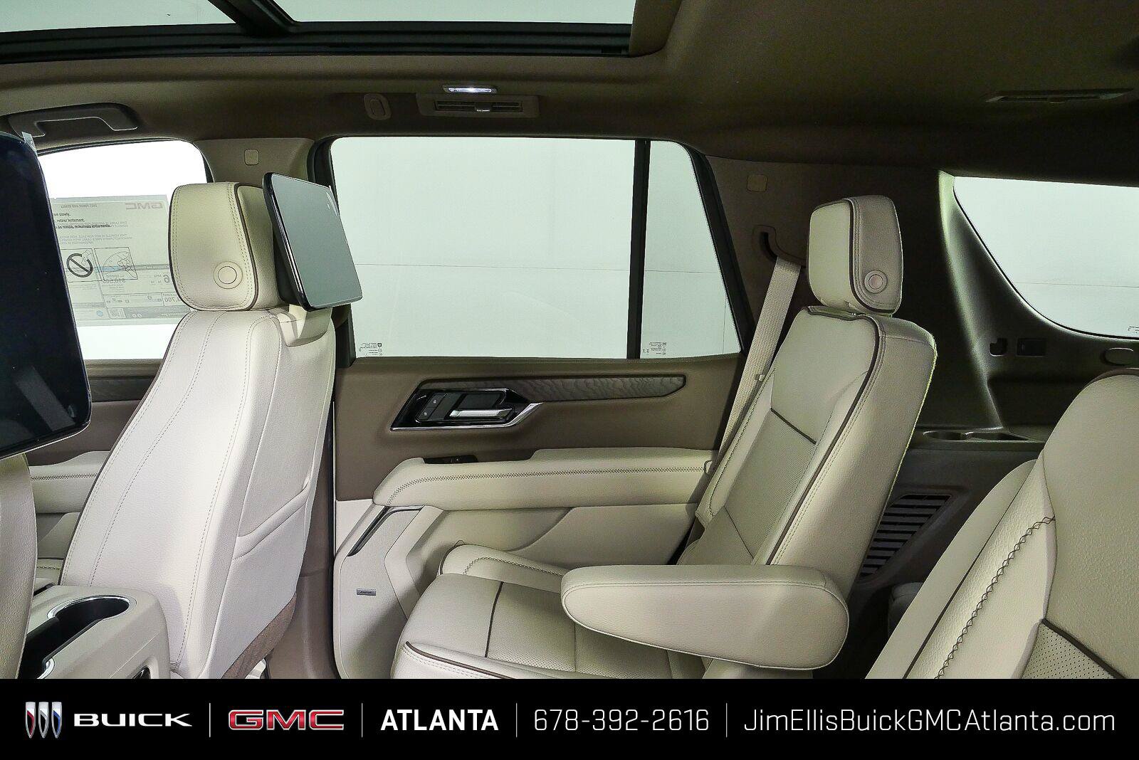 New 2027 GMC Yukon Denali w/ Denali Reserve Package AWD/4WD image 18
