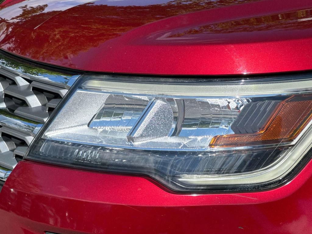 Used 2018 Ford Explorer Limited w/ Equipment Group 301A AWD/4WD image 30