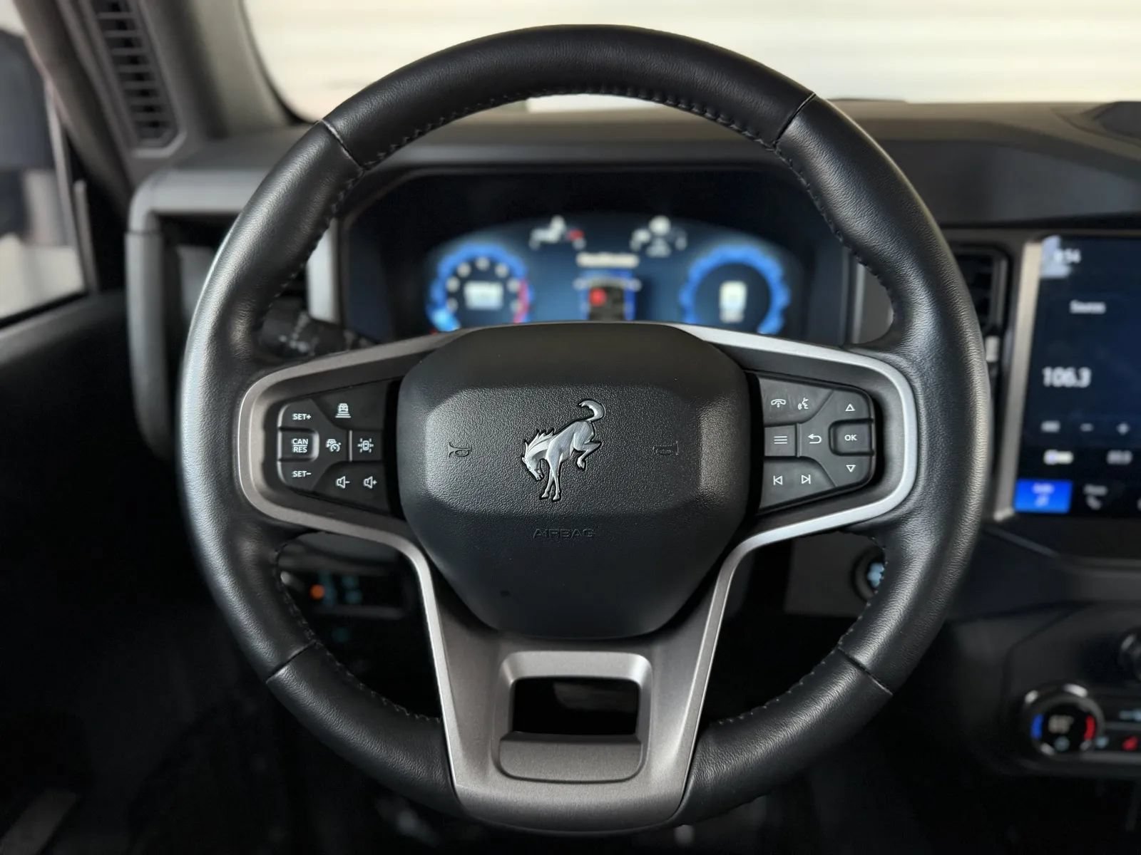 Used 2025 Ford Bronco Badlands AWD/4WD image 21