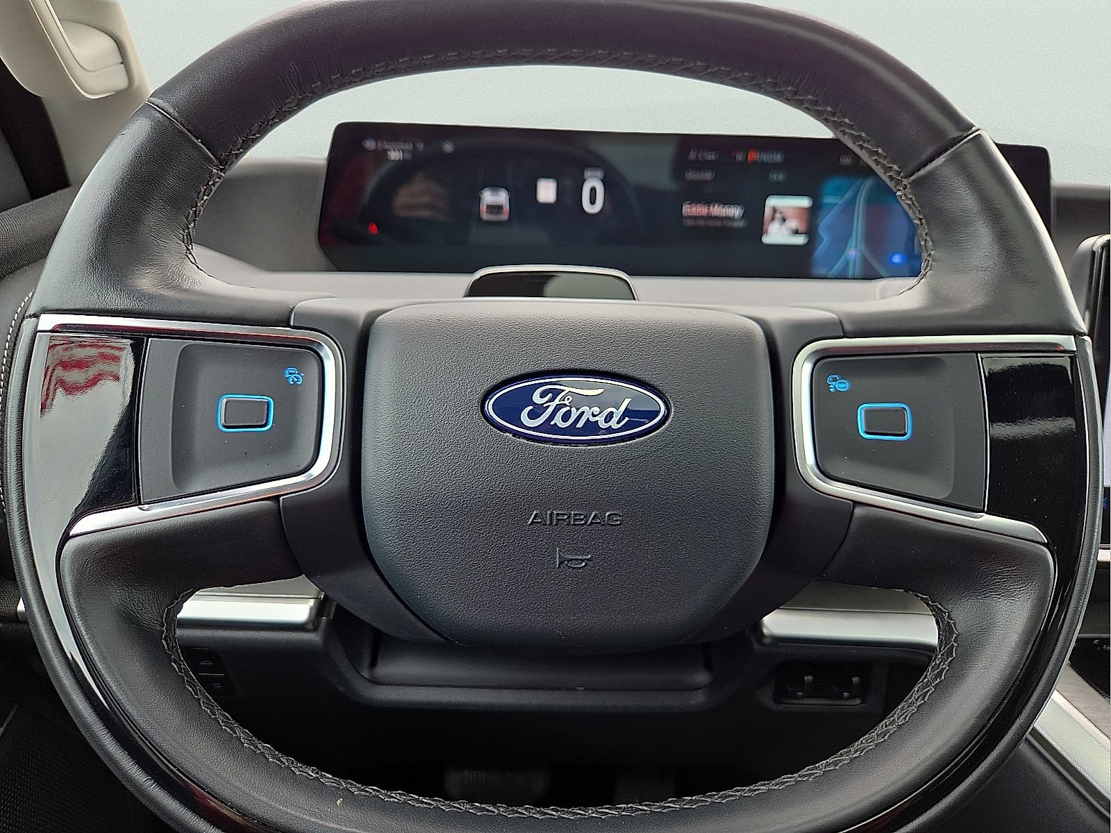 Used 2025 Ford Expedition Platinum AWD/4WD image 24