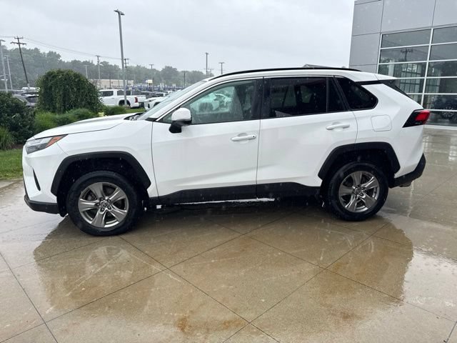 Used 2024 Toyota RAV4 XLE FWD image 4
